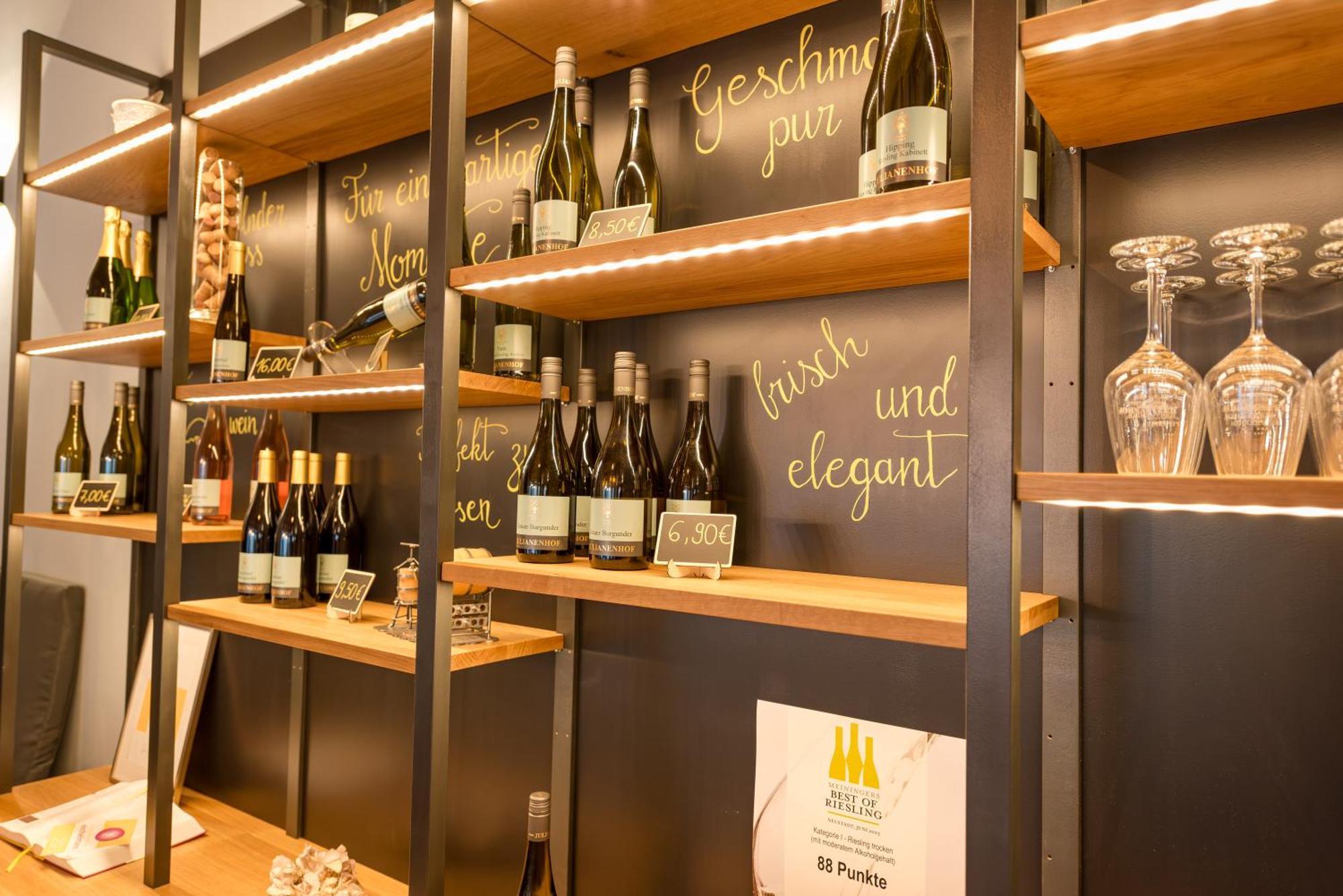 Weingut & Gaestehaus Julianenhof Nierstein Eksteriør billede